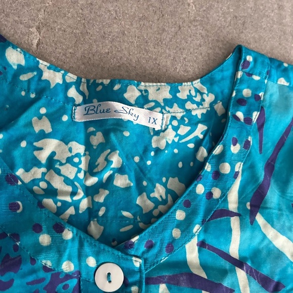 [1X/PTP:25”]Blue Sky Blue Patterned Button-Up Mid Sleeve Rayon Shirt Blouse - Picture 3 of 8